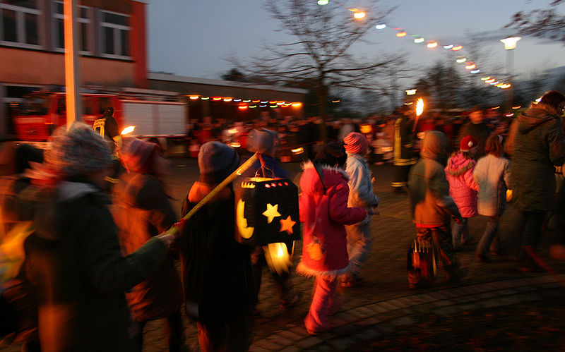 ドイツの秋の定番行事は「提灯行列」?