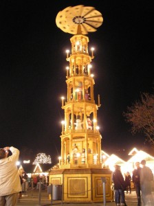 ドイツのクリスマス名物「クリスマスピラミッド」
