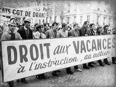 フランス　5月1日　、La fête du travail(労働者の祭典)
